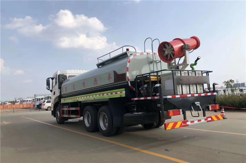 東風天龍后八輪20噸噴霧車，國六綠化噴灑車